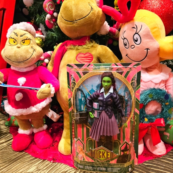 Wicked 3 Doll SET Madame Morrible, Glinda, and Elphaba Shiz University - Picture 12 of 12